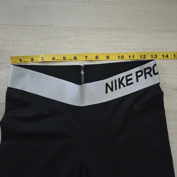 Nike Black and Gray Pro Leggings - Picture 8 of 10